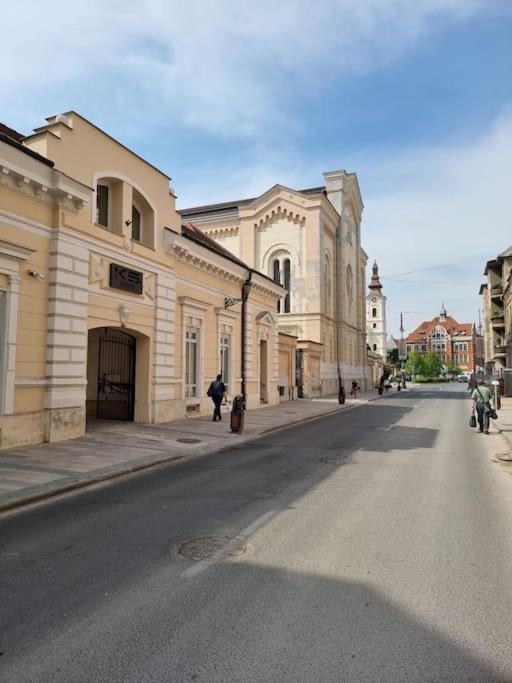 Vintage Apartman In City Center Μίσκολτς Εξωτερικό φωτογραφία