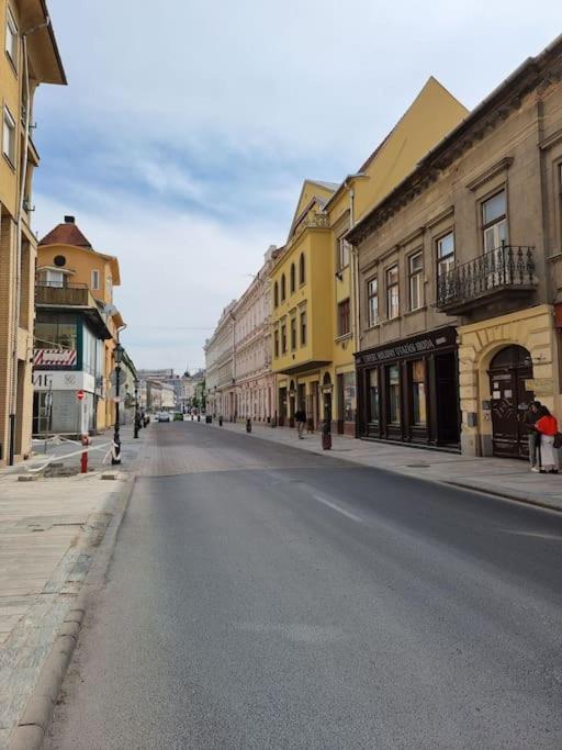 Vintage Apartman In City Center Μίσκολτς Εξωτερικό φωτογραφία